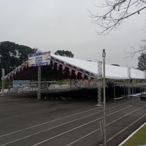 Pavilhão 20x50 alumínio